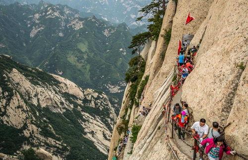 华山惊险图片,步步惊心,绝壁奇观一览无余 第3张 华山惊险图片,步步惊心,绝壁奇观一览无余 第3张