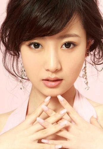 白冰军方背景,从军方背景到演艺界璀璨明星的蜕变之路 第3张 白冰军方背景,从军方背景到演艺界璀璨明星的蜕变之路 第3张