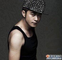 杨奇鸣个人资料,跨界创新领军人物，引领时代潮流的探索者  第2张